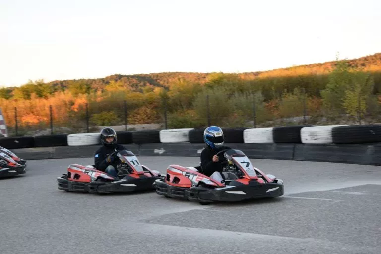 Weekend di addio al celibato con i kart all'aperto a Lubiana