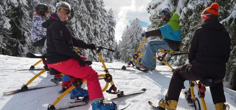 Snowbikingsledging by night